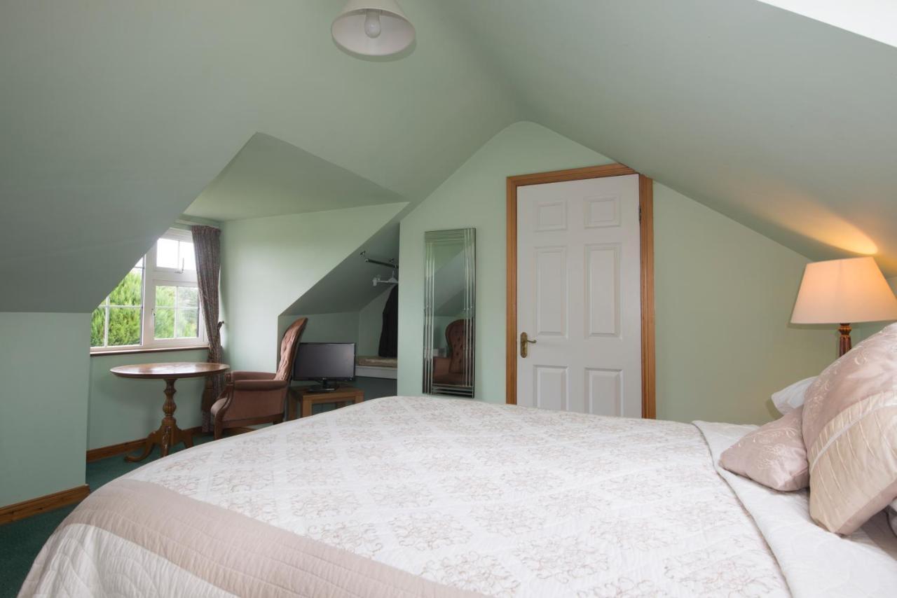Oakfield Bed & Breakfast เคนแมร์ ภายนอก รูปภาพ