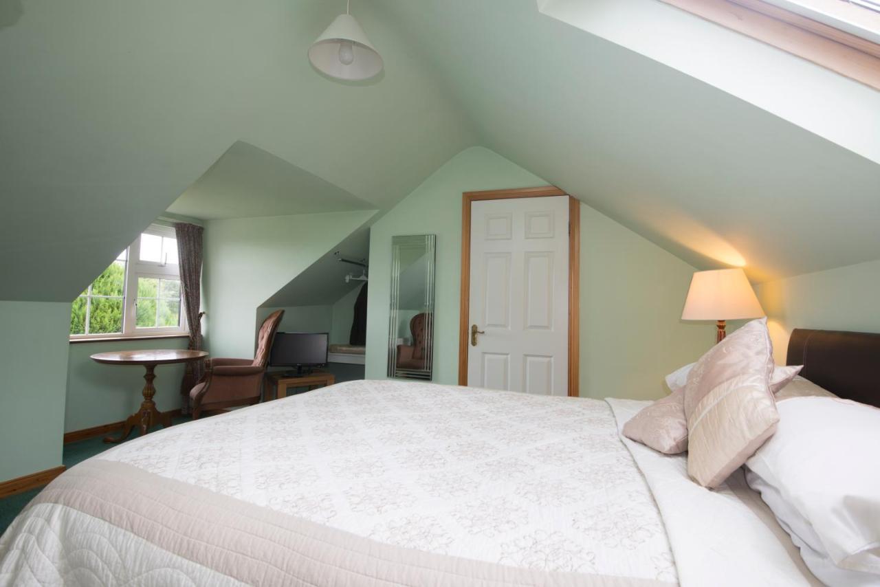 Oakfield Bed & Breakfast เคนแมร์ ภายนอก รูปภาพ